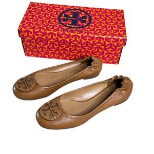 Tory Burch Women sz 8 Reva Tumbled Leather Tonal Logo Royal Tan Ballet Flats